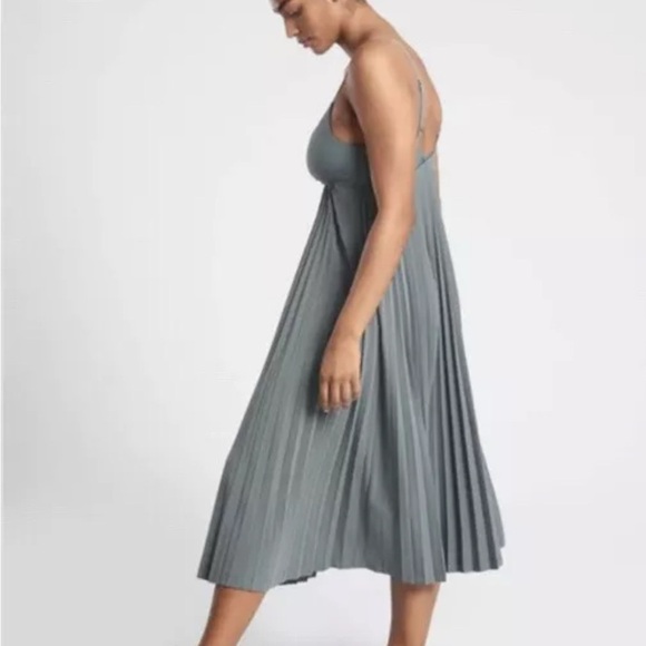 Athleta Size S Pleated Pirouette Layering Dress in Metropolis Grey - Picture 3 of 10